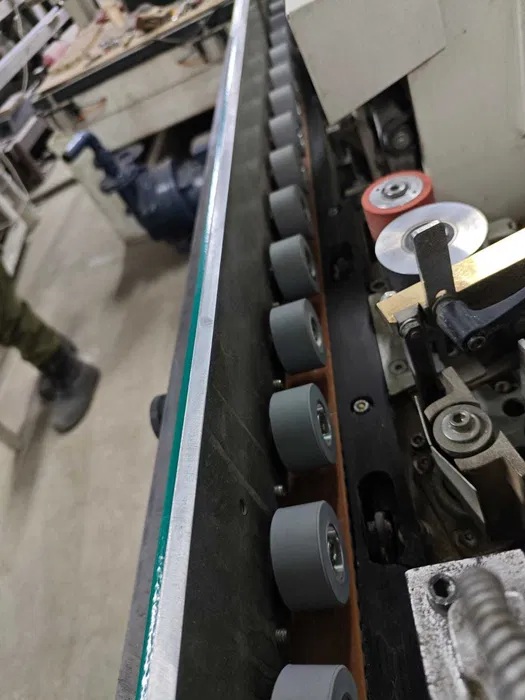 Станок кромкооблицовочный Minimax SCM