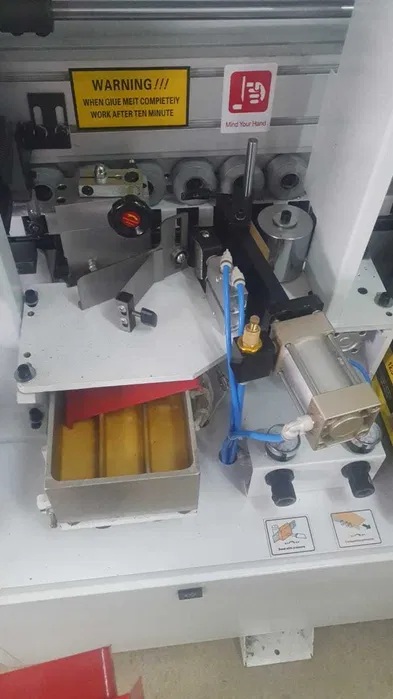 Станок кромкооблицовочный пятиоперационный MINIMAX ME 65