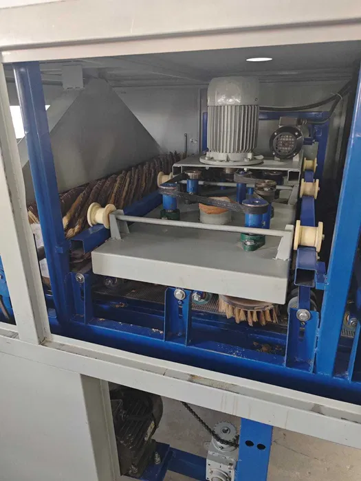 Станок рельефно-шлифовальный щёточный