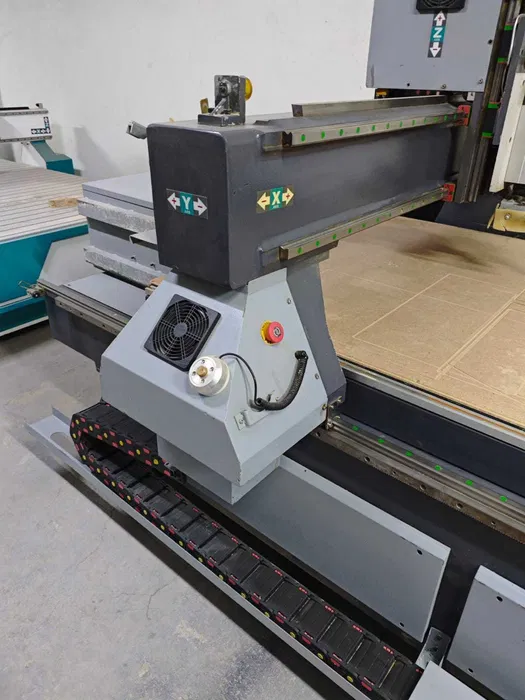 Станок фрезерно-гравировальный ЧПУ 1325