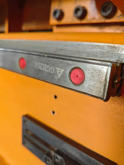 Станок фрезерно-гравировальный ЧПУ 1325 (Серво двигатели)