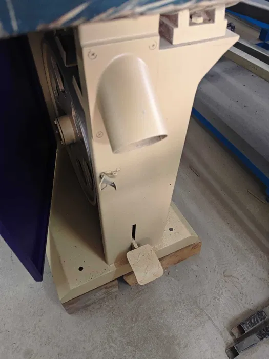 Станок вертикальный ленточнопильный Huaxing MJ345A