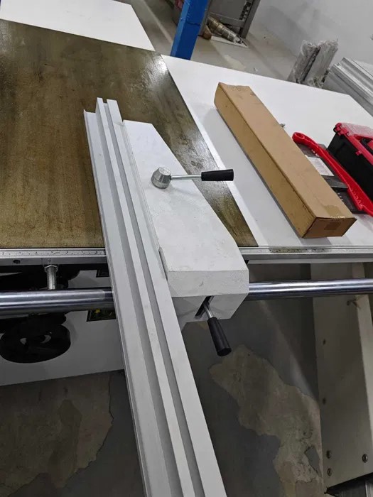 Станок форматно-раскроечный MJ45YC