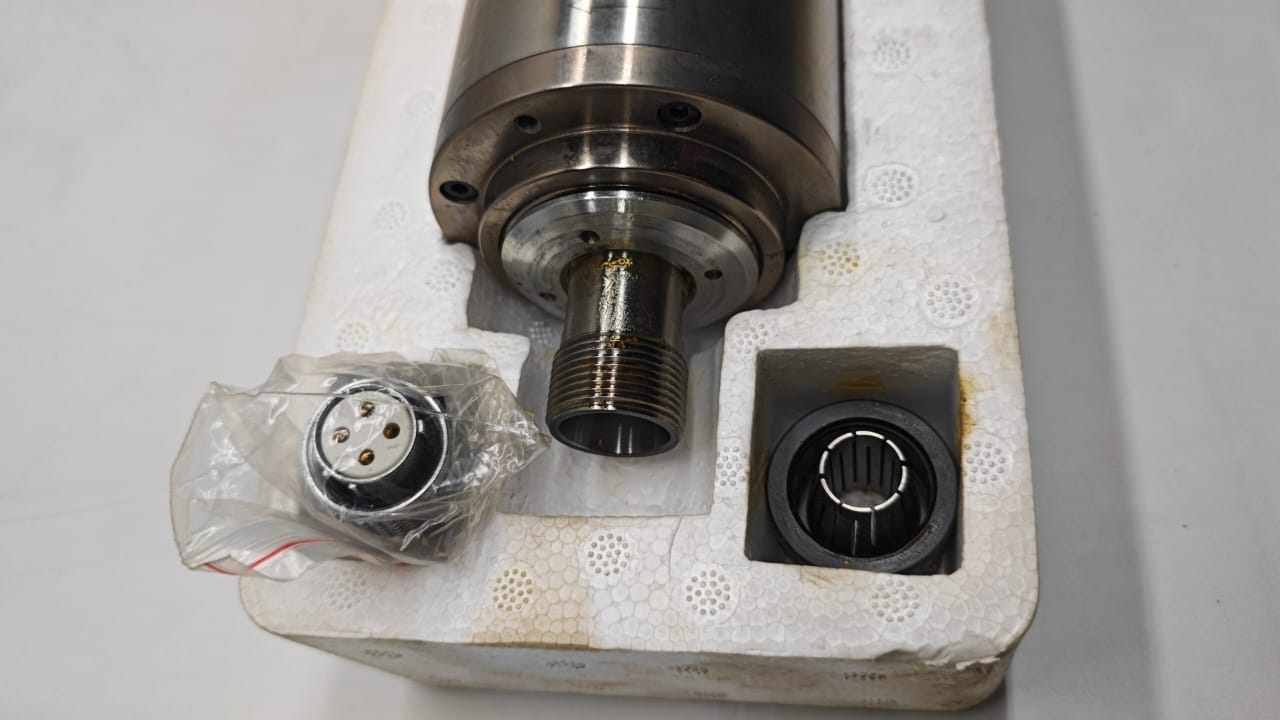 Шпиндель 2.2 кВт 380 В (Водяное охлаждение)