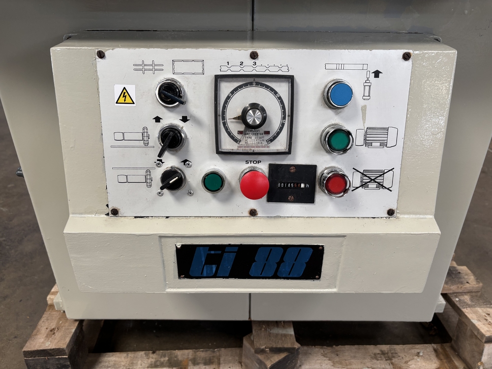 Станок фрезерно-вырезной OMGA TI 88