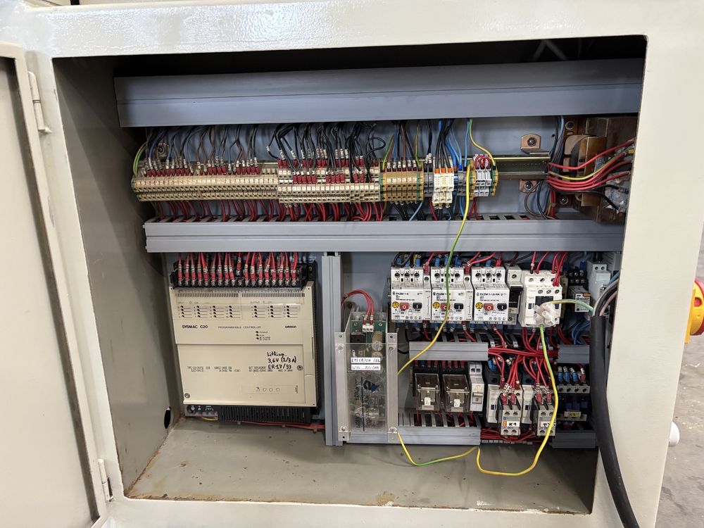 Станок фрезерно-вырезной OMGA TI 88