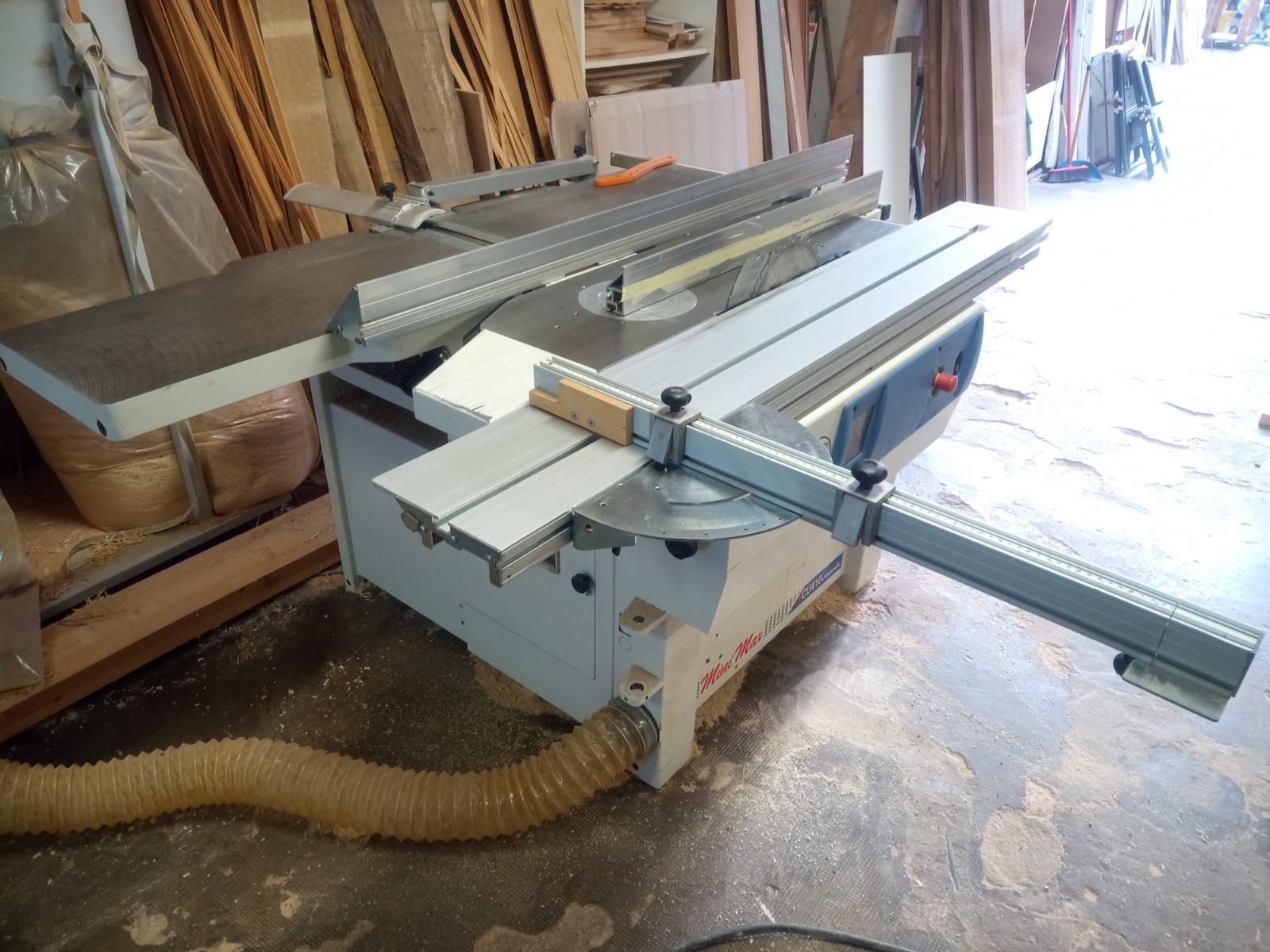 Универсальный комбинированный станок SCM MiniMax CU410C