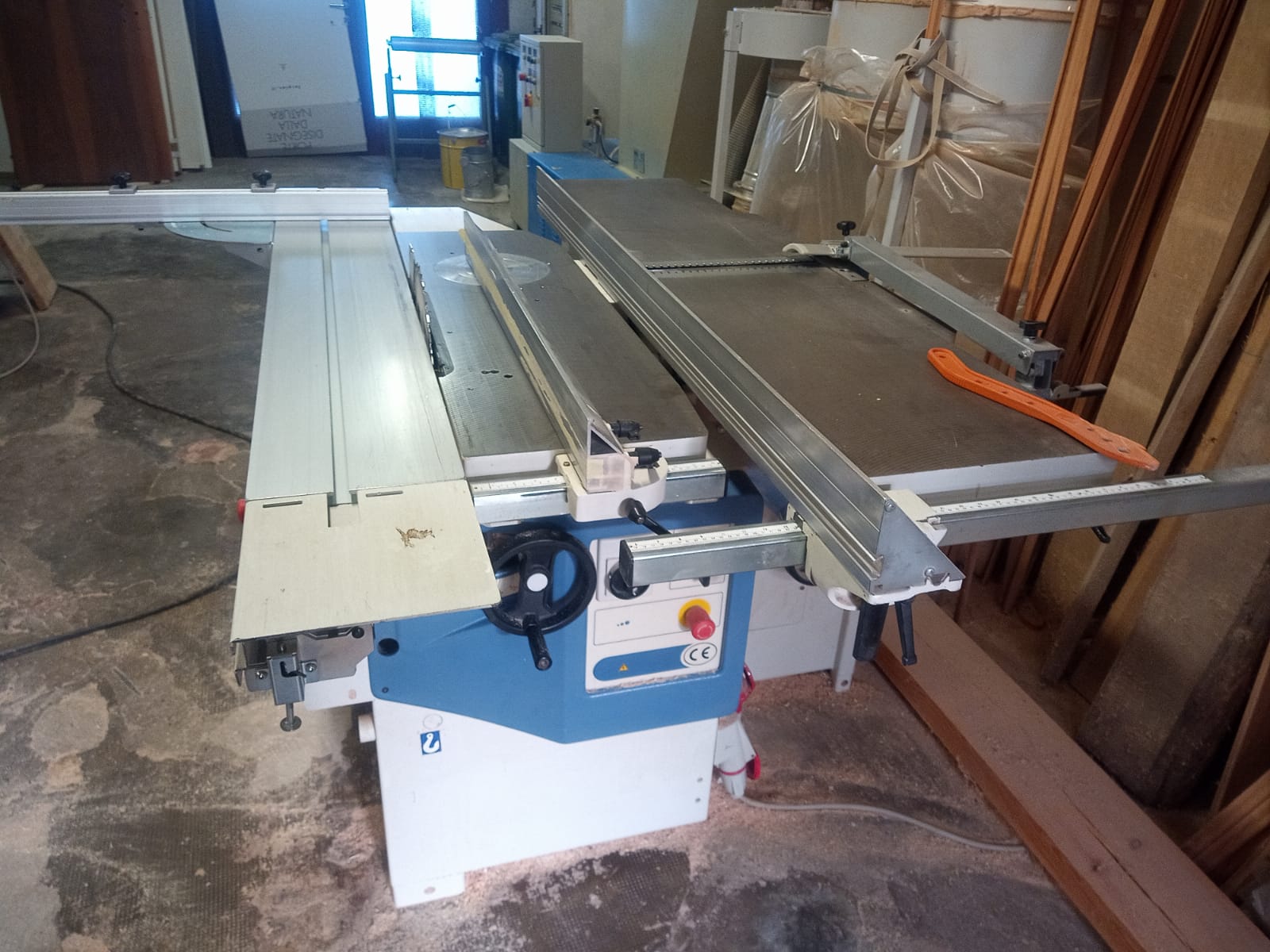 Универсальный комбинированный станок SCM MiniMax CU410C