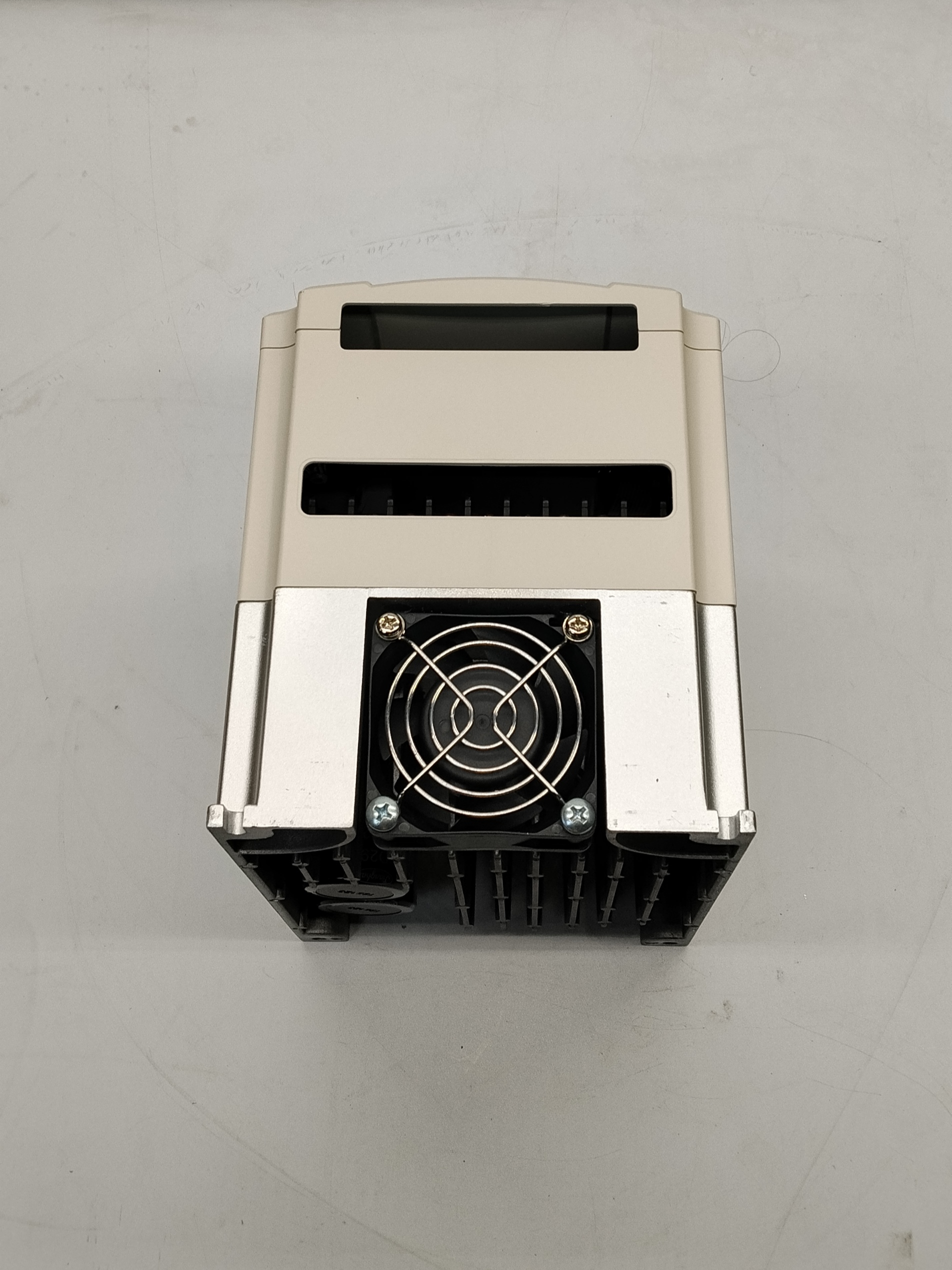 Инвертор Changsha FC300-7.5. Частотный преобразователь (VFD)