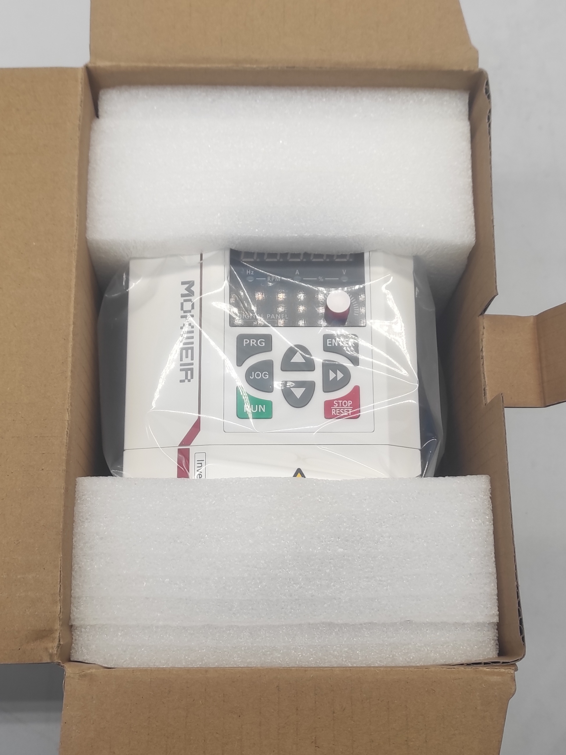 Инвертор Mokweir MK500-2S5.5. Частотный преобразователь (VFD)