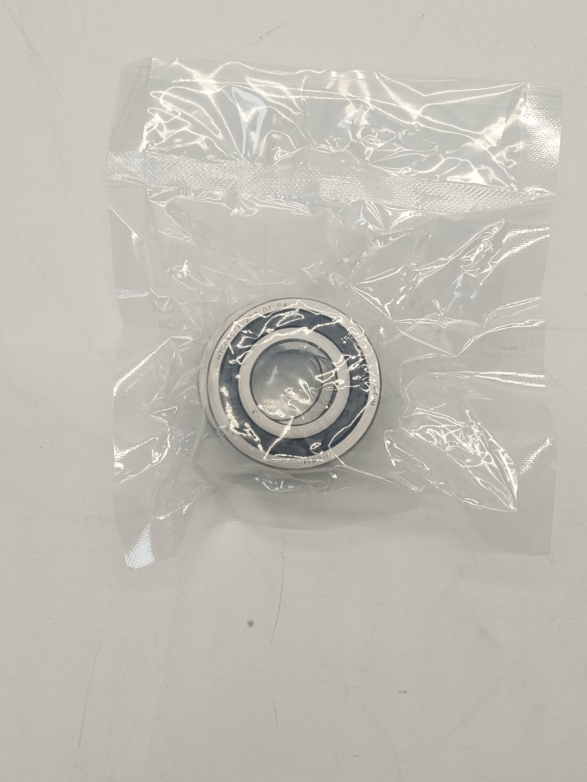 Подшипник радиально-упорный H7004CTA-2RZ DT P4