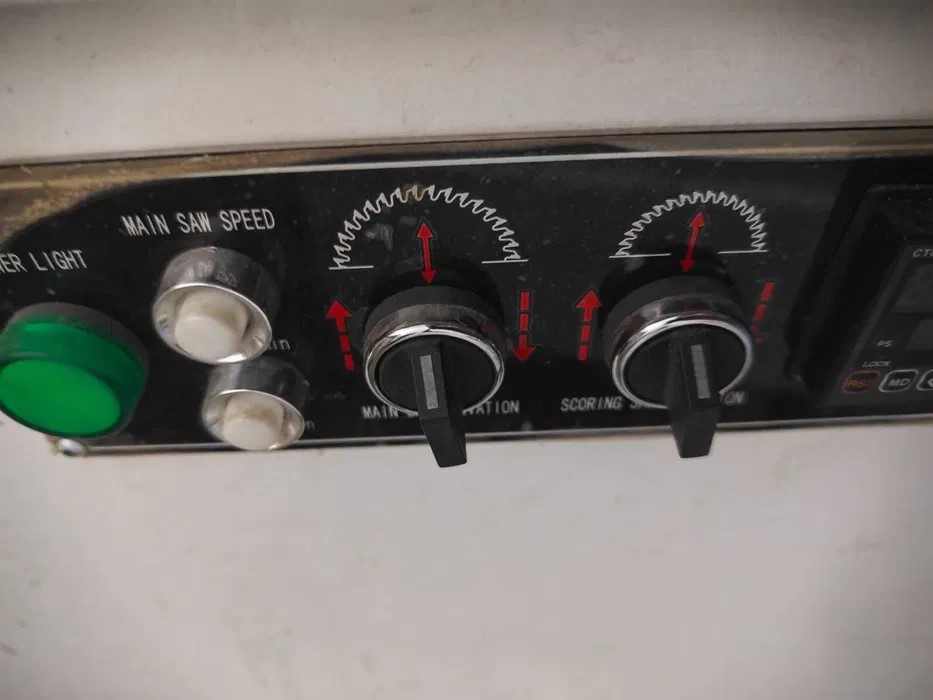 Станок форматно-раскроечный с ЧПУ Nanxing MJK1132F1